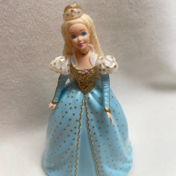 Barbie Hallmark Ornaments - Set of 3. - Picture 7 of 14